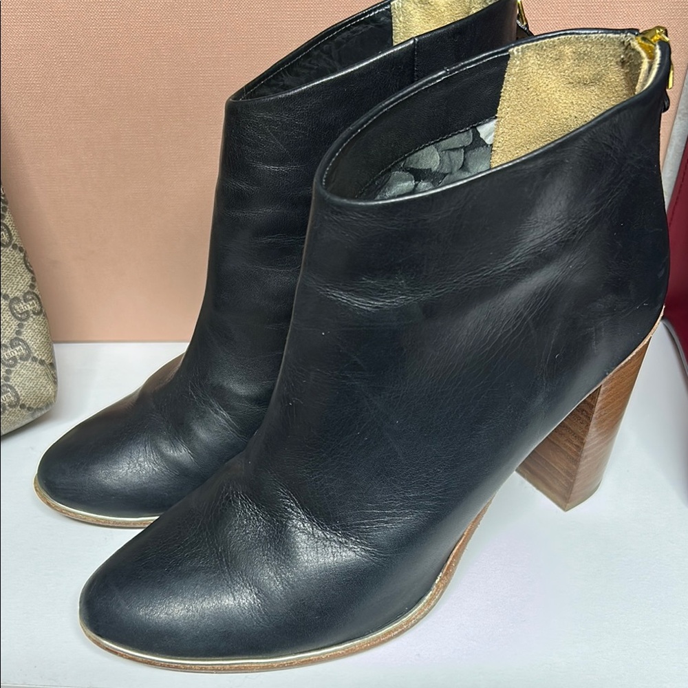 Ted Baker London Black Leather Ankle Boots